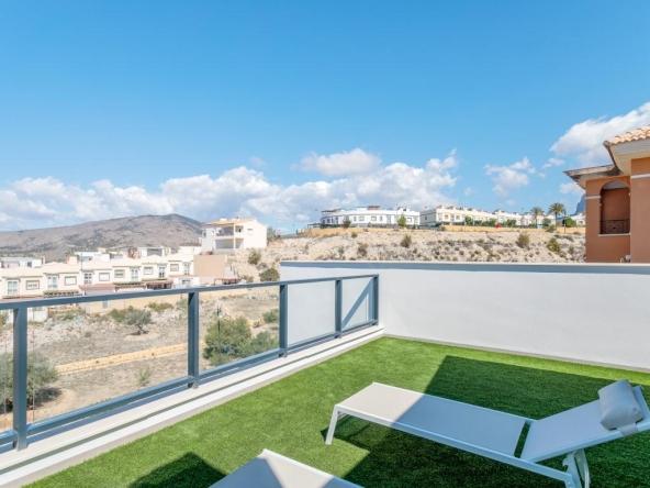 Modern apartments and villas in Balcon de Finestrat with stunning views near Benidorm.